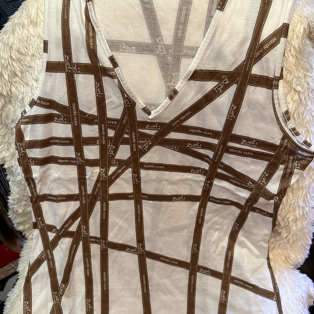 Hermes top